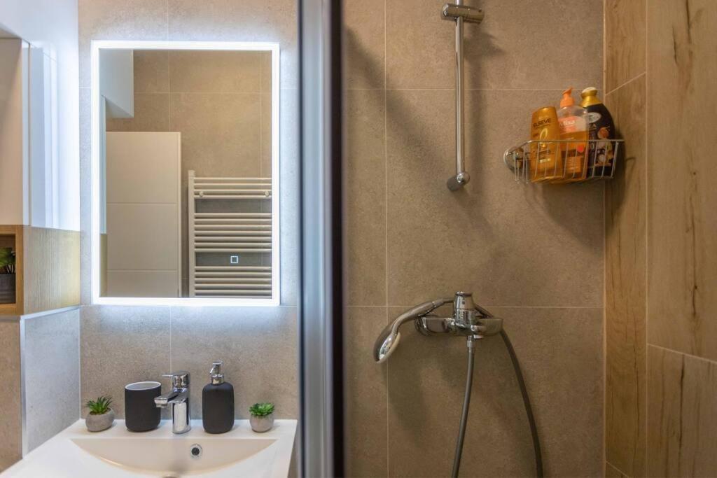 Flat4Us#Cozy#Freeparking#5People Apartment Zagreb Luaran gambar